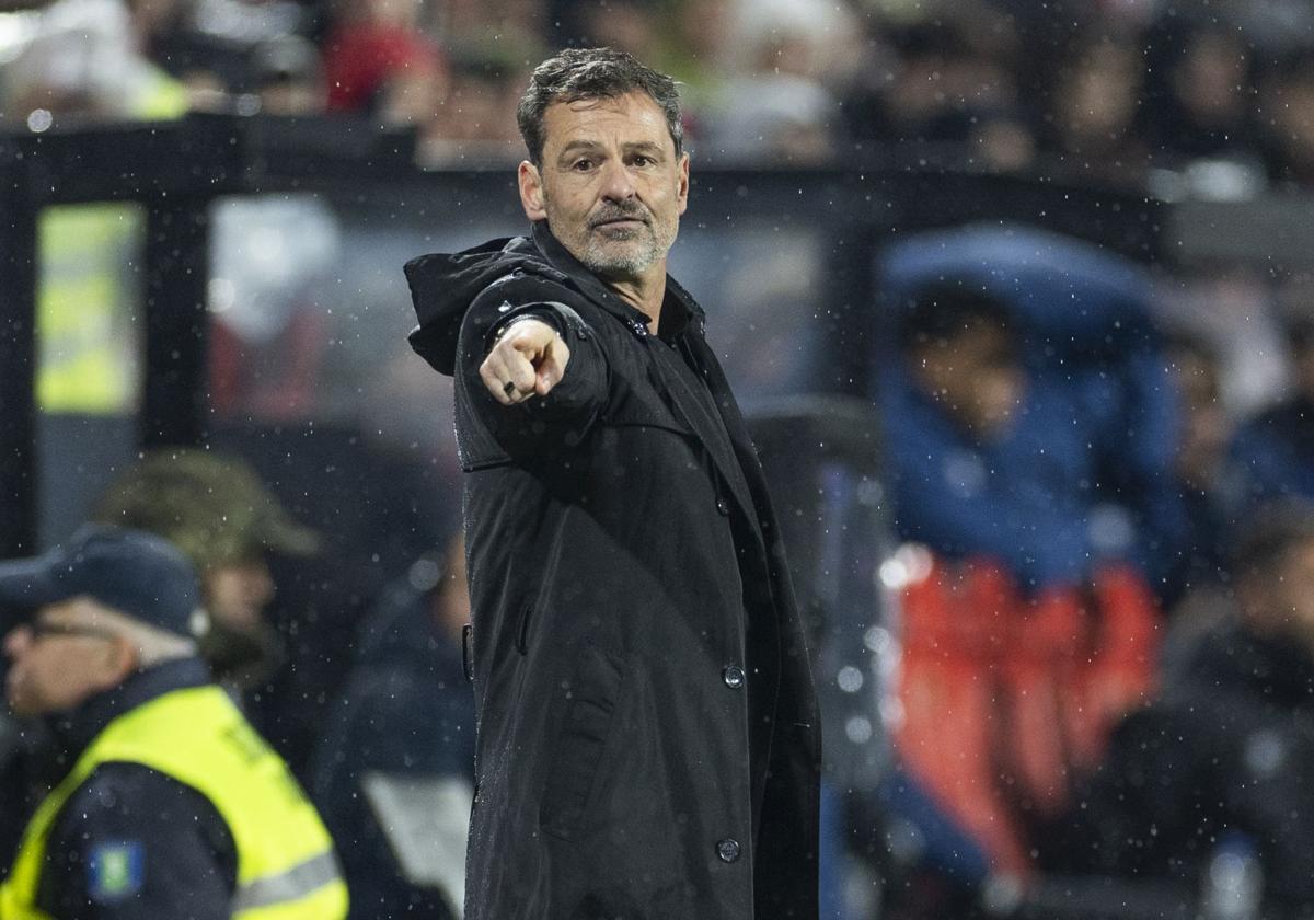 Diego Cocca, treinador do Real Valladolid, durante coletiva