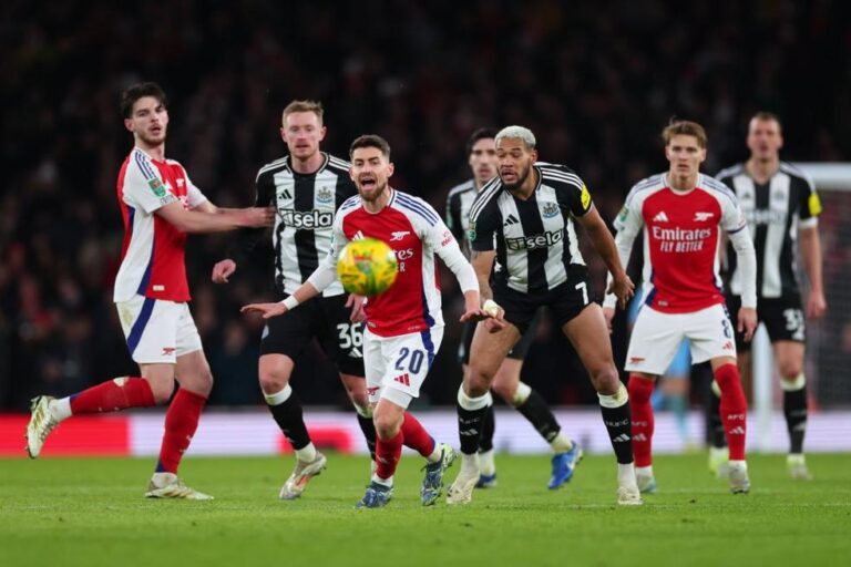 Newcastle x Arsenal: Semifinal da Copa da Liga Inglesa termina em desastrosa eliminação para os Gunners