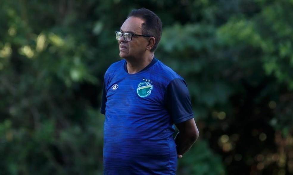 Francisco Diá, técnico do Altos