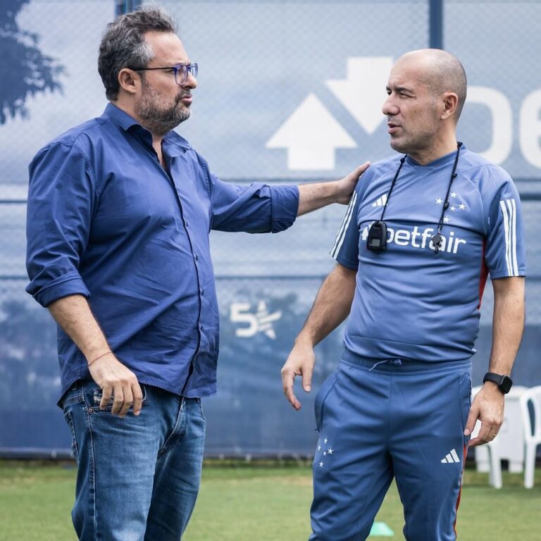 Cruzeiro Busca Reforço em Atacantes com Janela de Transferências Abertas