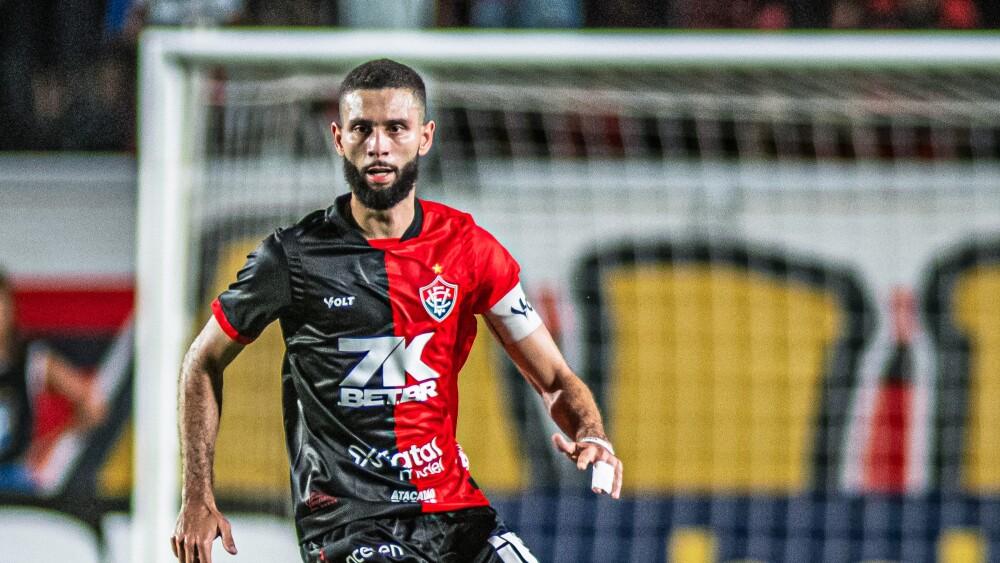 Wagner Leonardo, capitão do Vitória, foi negociado com o Grêmio.