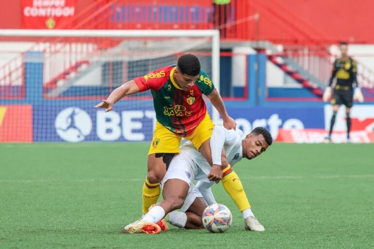 Brusque vence Barra por 2 a 0 em partida do Campeonato Catarinense!