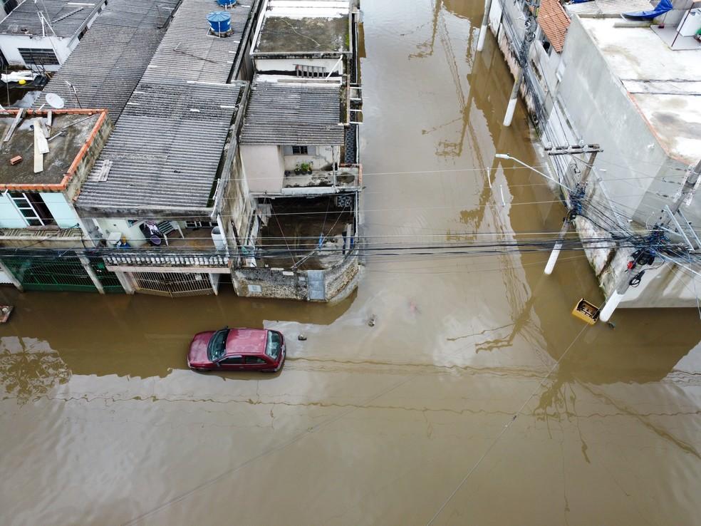 Ruas alagadas no bairro Seabra na Zona Leste de São Paulo, uma das mais afetadas pela chuva