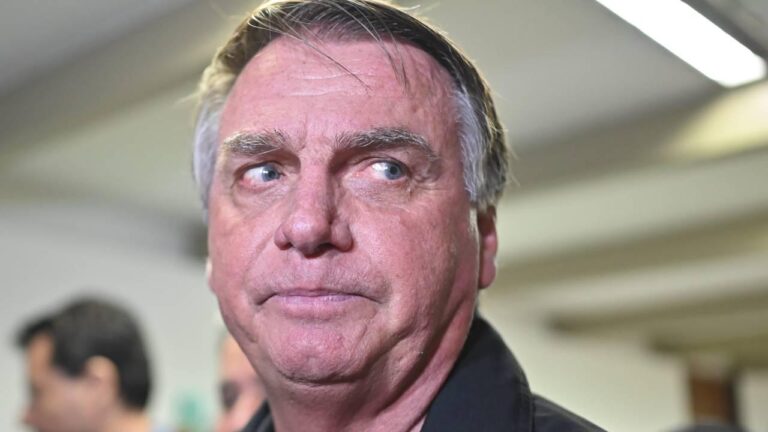 Procuradoria Geral da República Denuncia Jair Bolsonaro por Tentativa de Golpe de Estado
