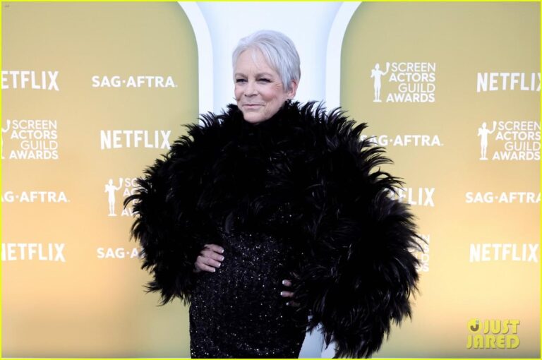 Pamela Anderson e Jamie Lee Curtis Brilham no Tapete Vermelho do SAG Awards 2025
