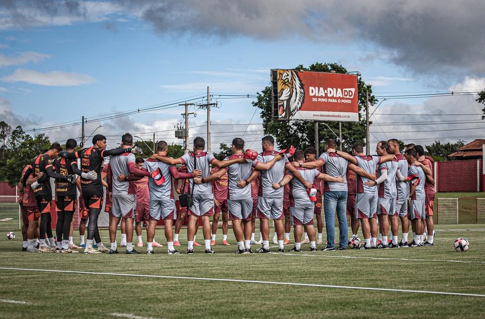 Após vitória no clássico, Vila terá semana com três jogos, incluindo Copa Verde — Foto: Roberto Corrêa/VNFC