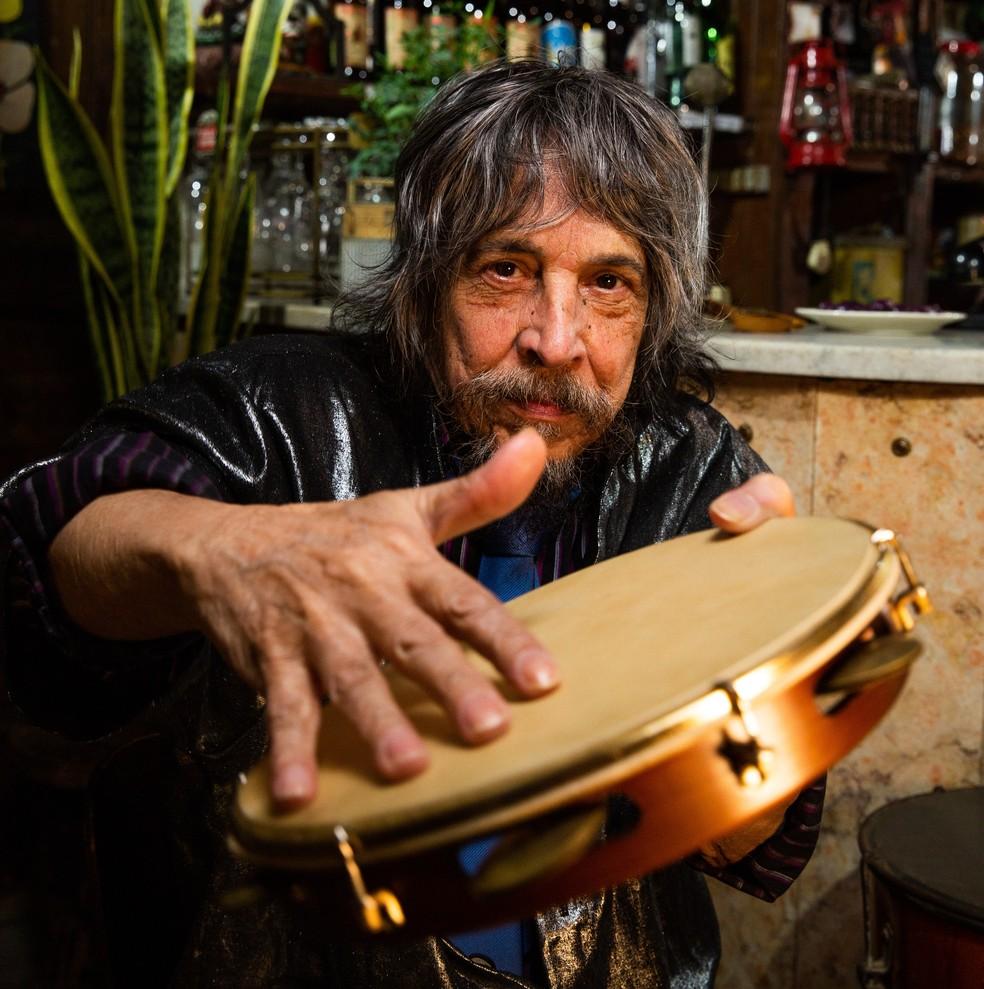 Cantor e compositor Benito di Paula, nascido em Nova Friburgo, será homenageado em samba-enredo da Águia de Ouro, em São Paulo