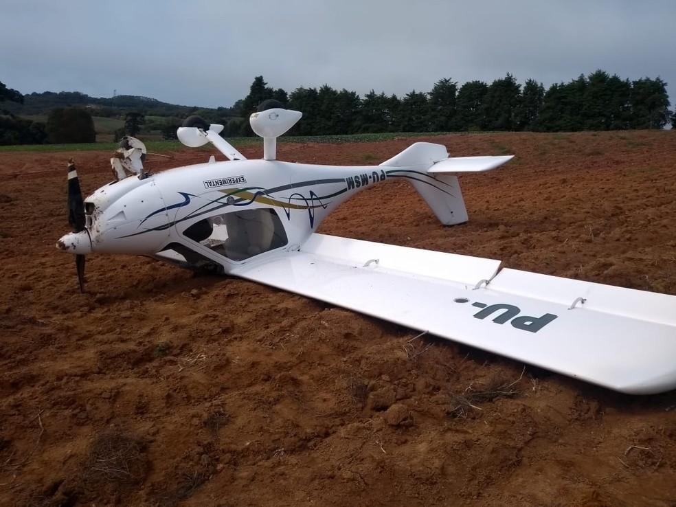 Avião caiu em plantação de Piedade