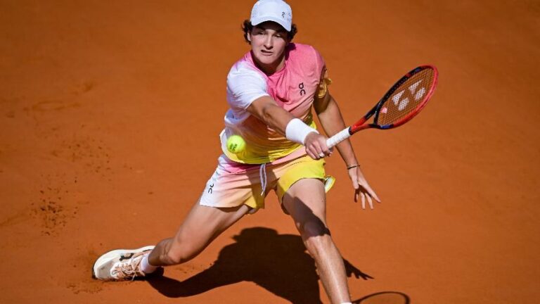 João Fonseca disputa final do ATP 250 de Buenos Aires contra Francisco Cerundolo