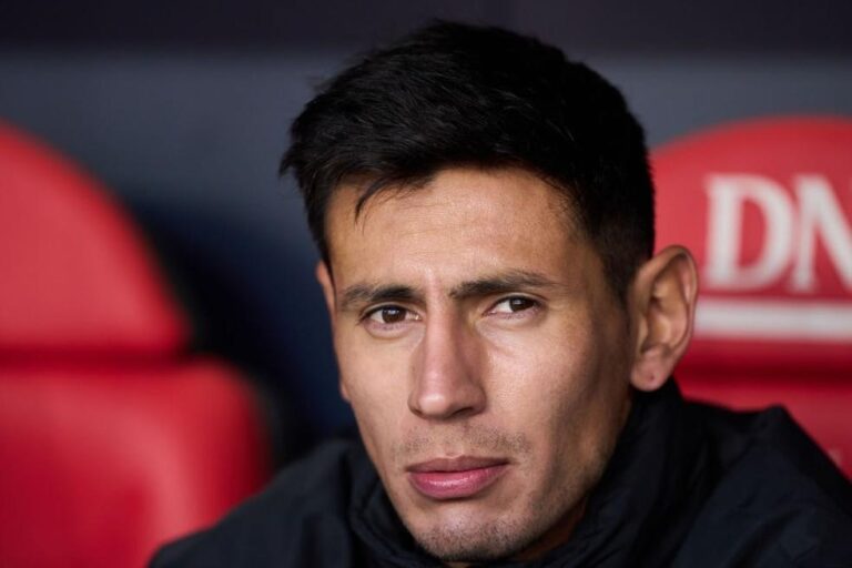 Corinthians se prepara para a chegada de Fabrizio Angileri e analisa saídas de laterais-esquerdos