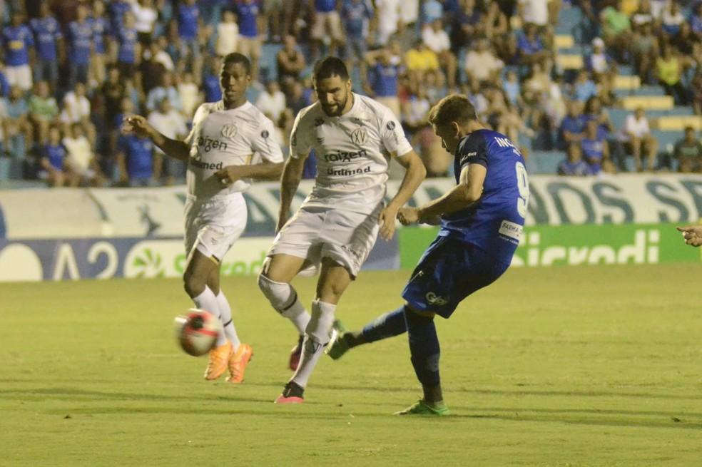 Thiago Rubim marca gol em São José x XV de Piracicaba