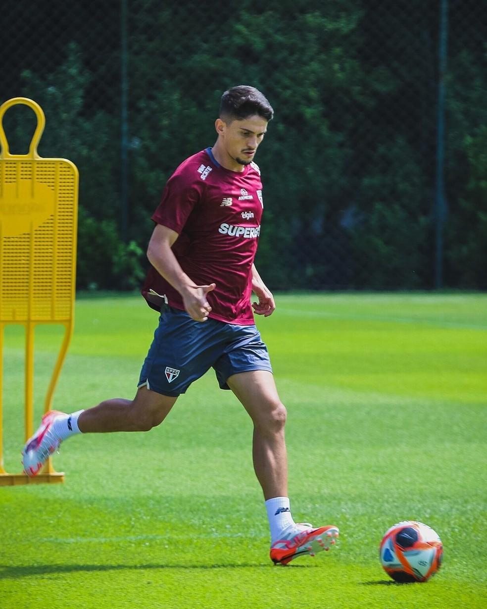 Pablo Maia em treino antes do Choque-Rei