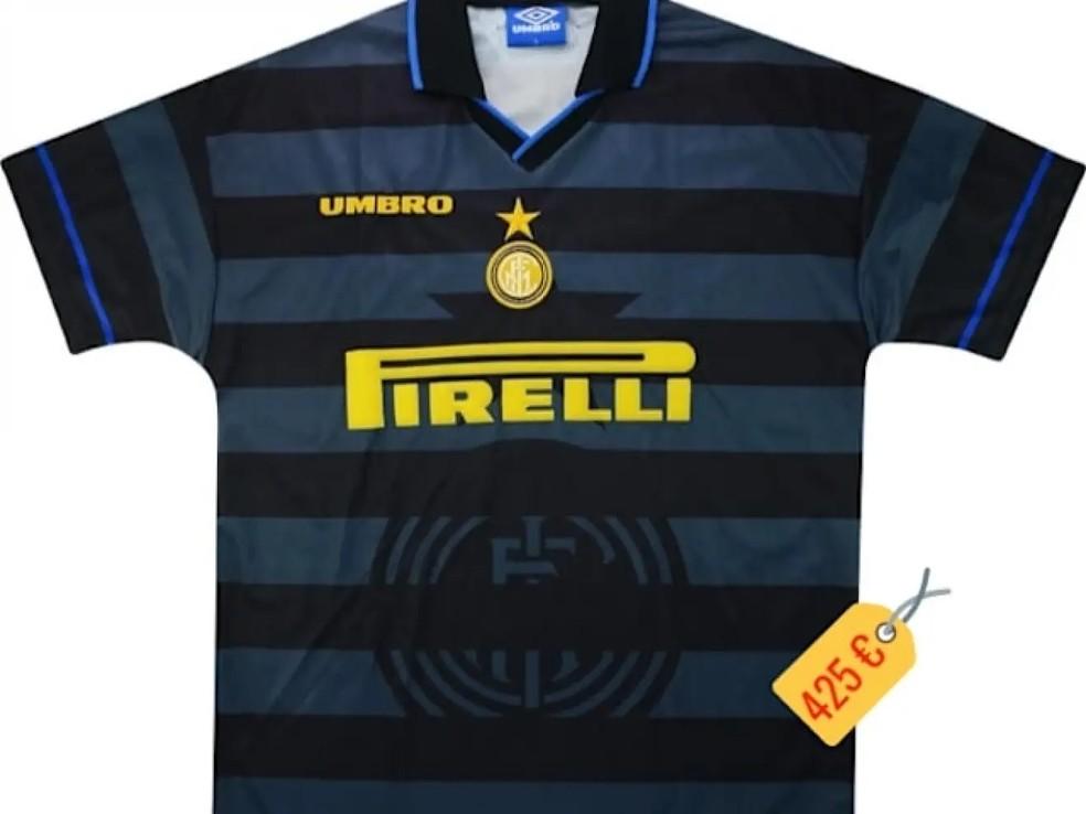 Uniforme da Inter de Milão de 97/98