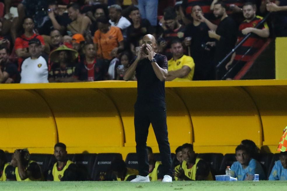 Pepa, técnico do Sport