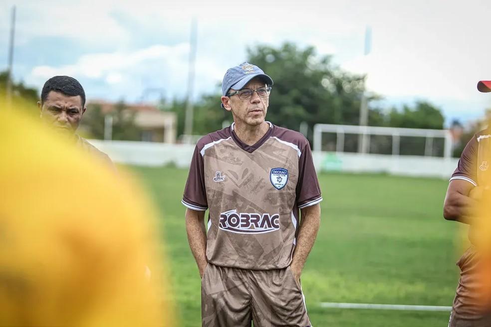 Técnico Fernando Tonet, do Decisão