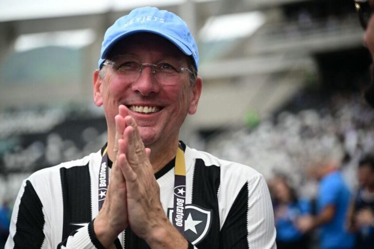 Botafogo reforça elenco com a contratação de Lucas Caniggia, destaque da base do Grêmio