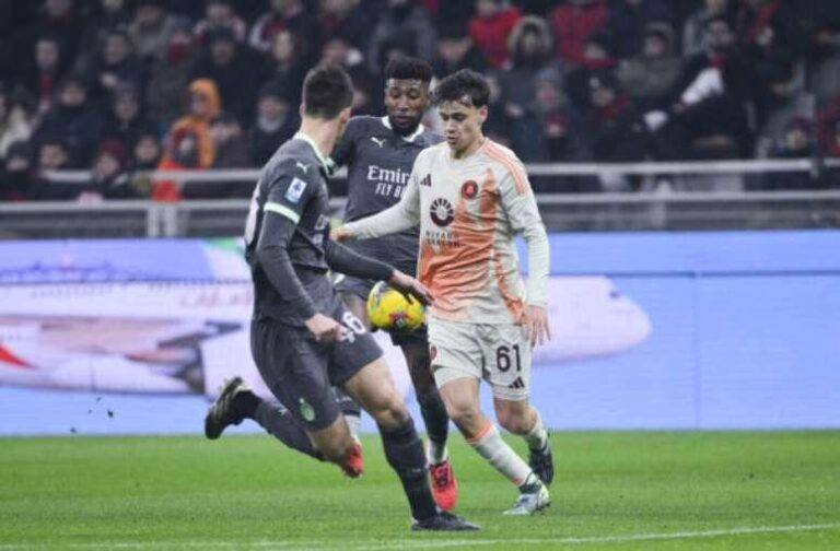 Clássico entre Milan e Roma anima torcedores na Copa da Itália!