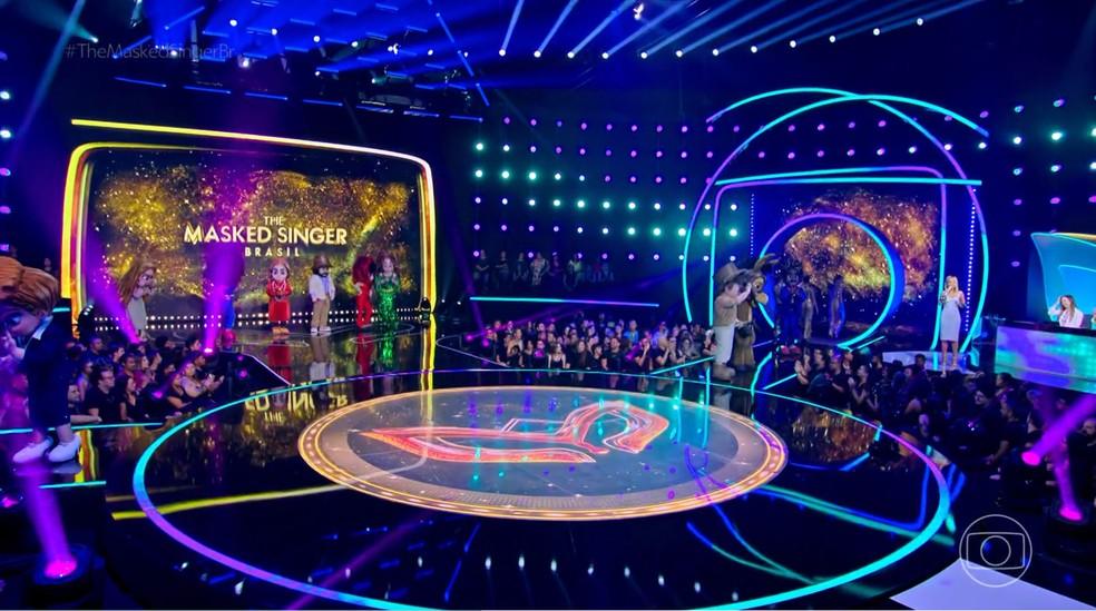 Personagens cantam na abertura do The Masked Singer