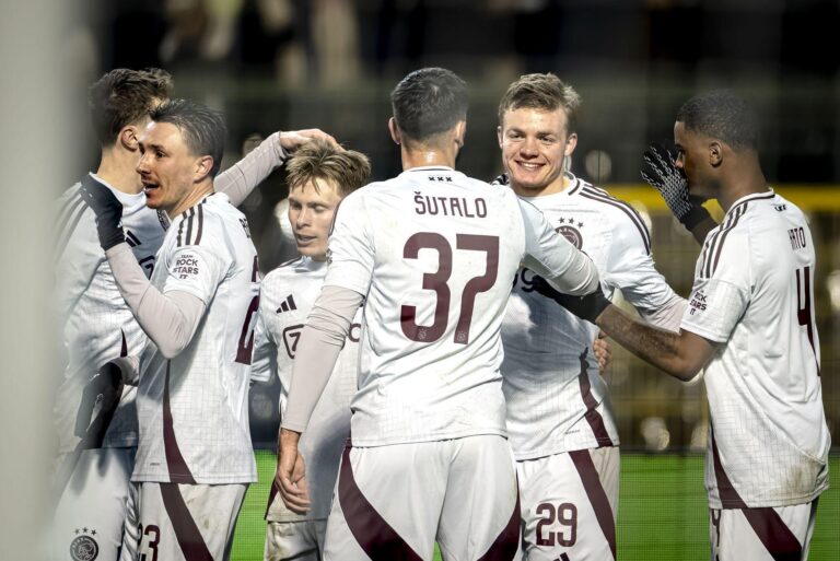 AFC Ajax Amsterdam e Heracles se enfrentam na Eredivisie: Prognóstico e Dicas de Apostas