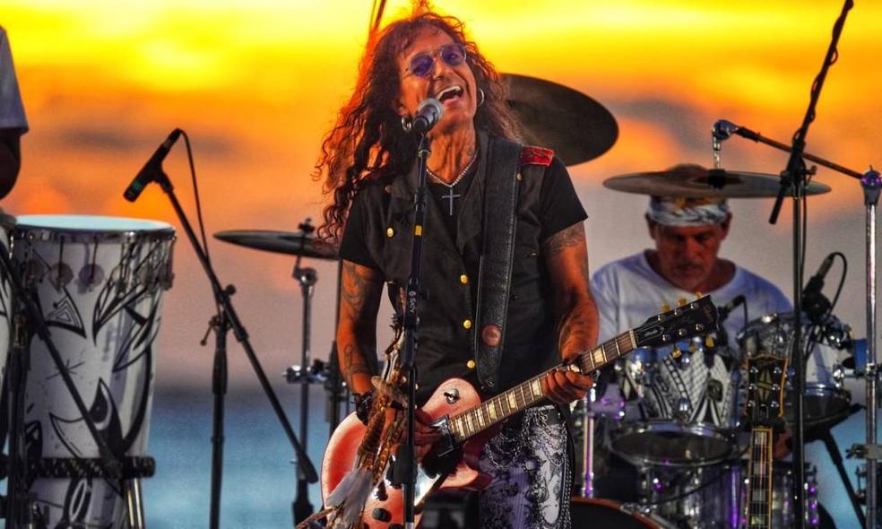 Luiz Caldas na abertura do carnaval