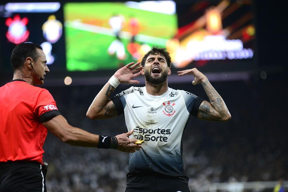 Yuri Alberto comemora gol anotado em Itaquera