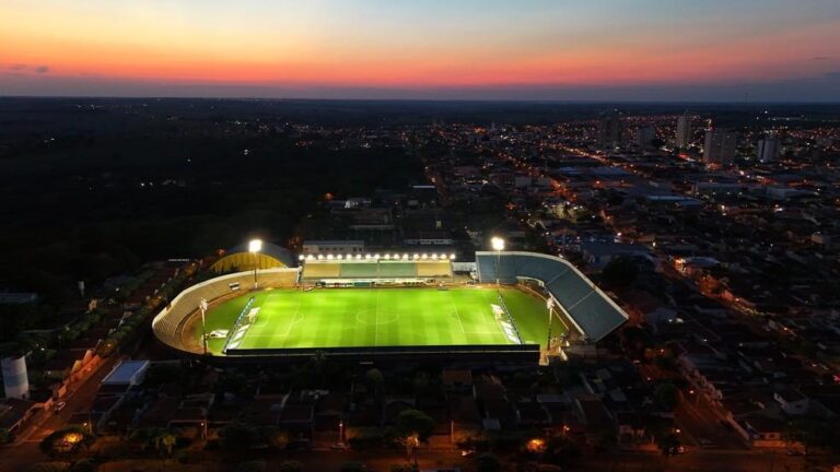 Palmeiras Enfrenta o Mirassol em Busca da Classificação no Paulistão