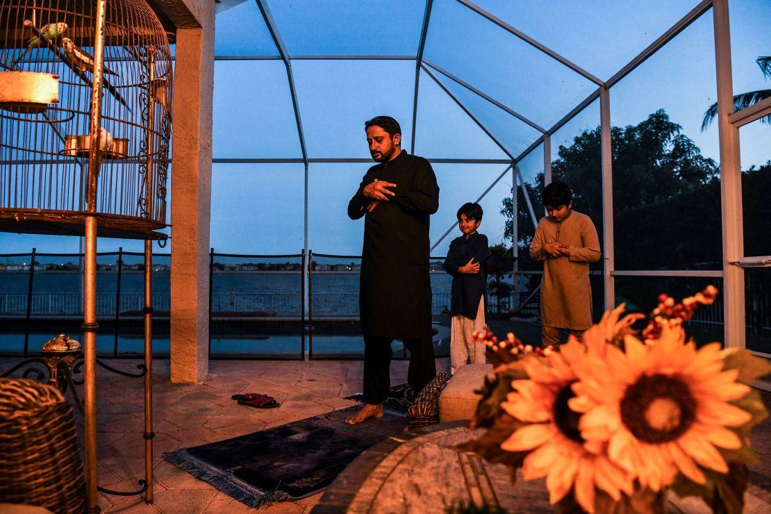 Zahoor Akbar offers Ramadan prayers at home in Florida