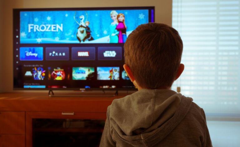 Disney encerra transmissão de canais pagos e Amazon Prime Video insere anúncios