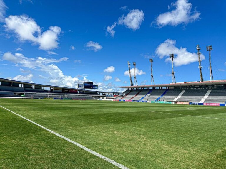 CSA e ASA se enfrentam em clássico alagoano no Estádio Rei Pelé