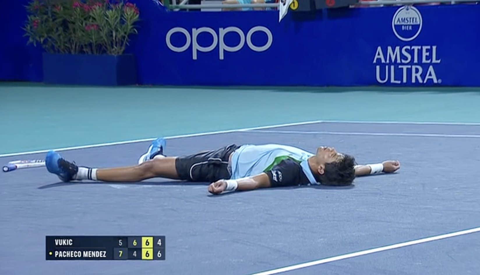 Rodrigo Pacheco comemora sua vitória histórica no ATP 500 de Acapulco