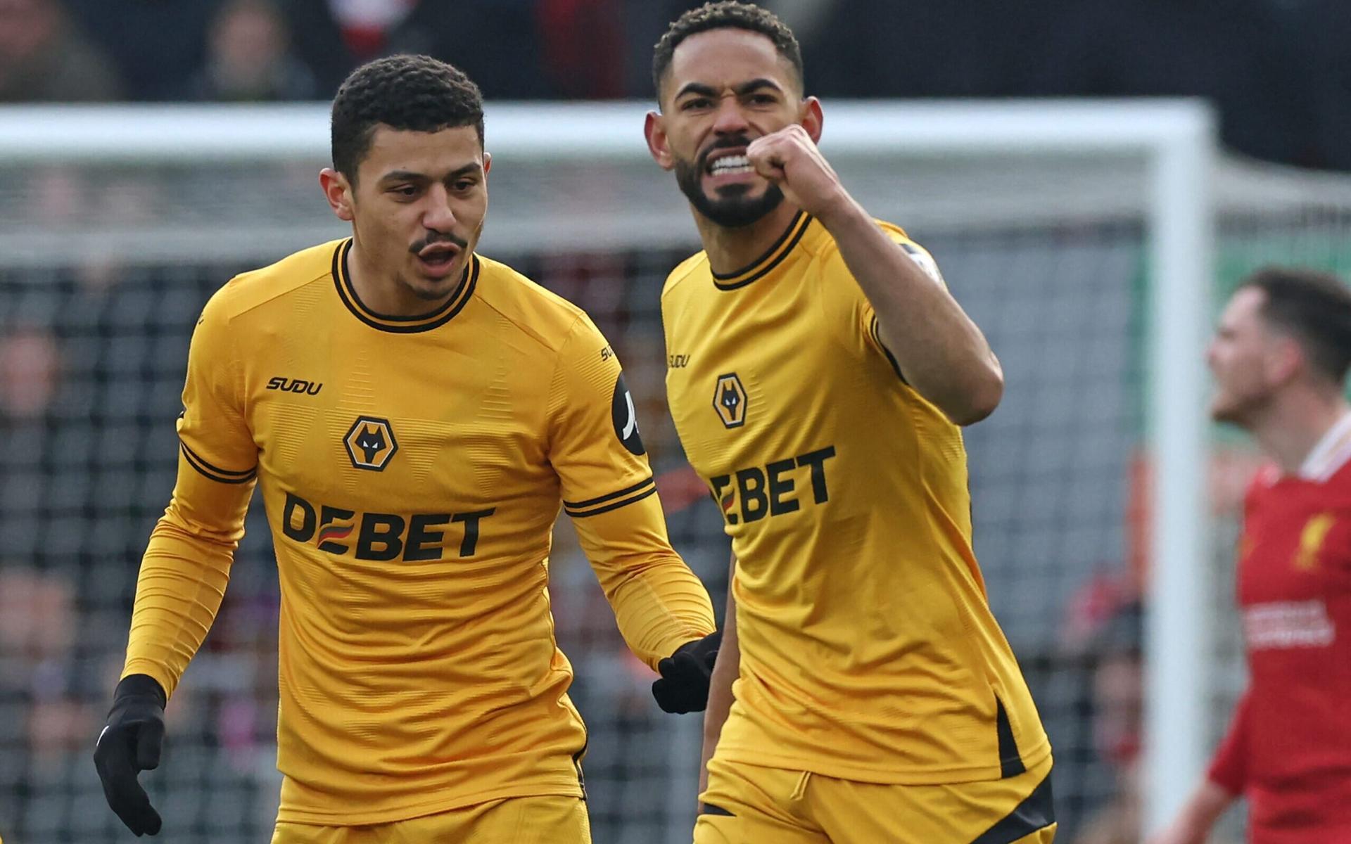 Matheus Cunha em ação pelo Wolverhampton