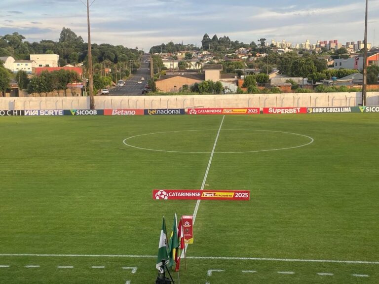 Chapecoense e Joinville se enfrentam em jogo decisivo no Campeonato Catarinense