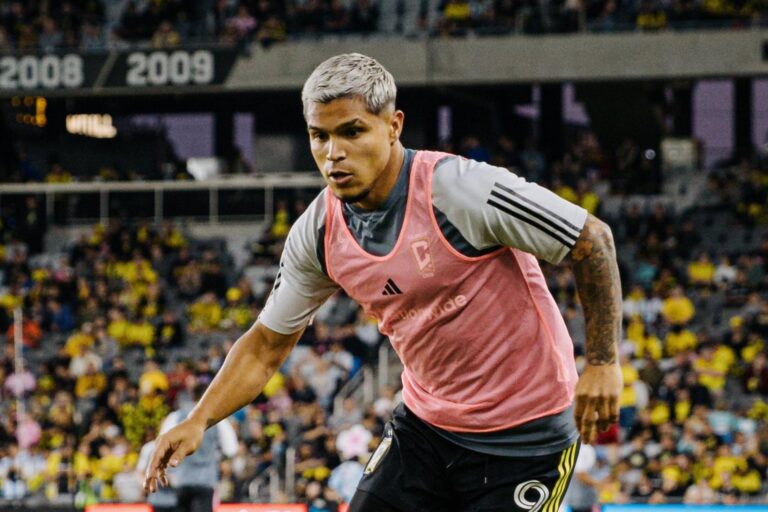 Betis Fecha Acordo para a Contratação de Cucho Hernández