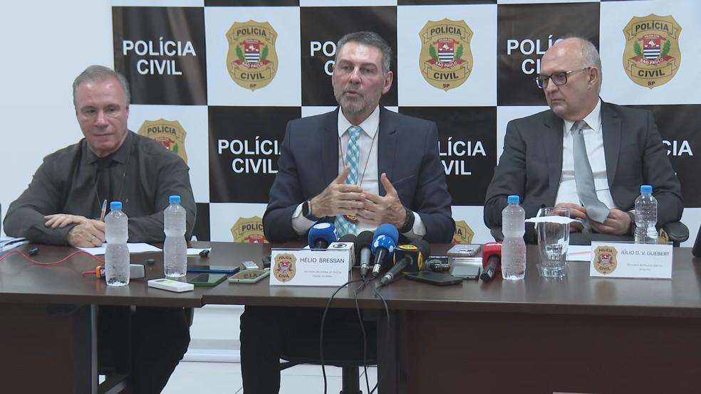 Coletiva de imprensa sobre a investigação