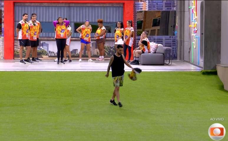 João Gabriel e João Pedro são eliminados antes do início da prova do líder.