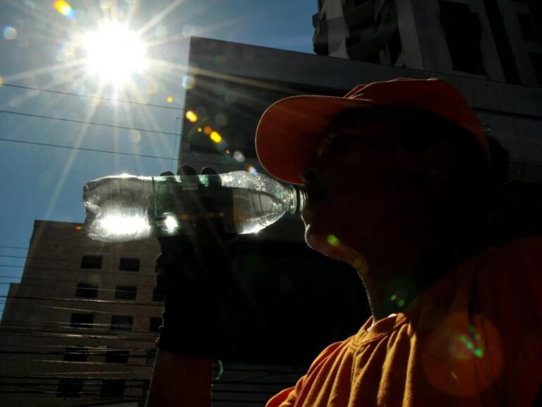 Incêndio devasta fábrica da Ritter Alimentos em Cachoeirinha