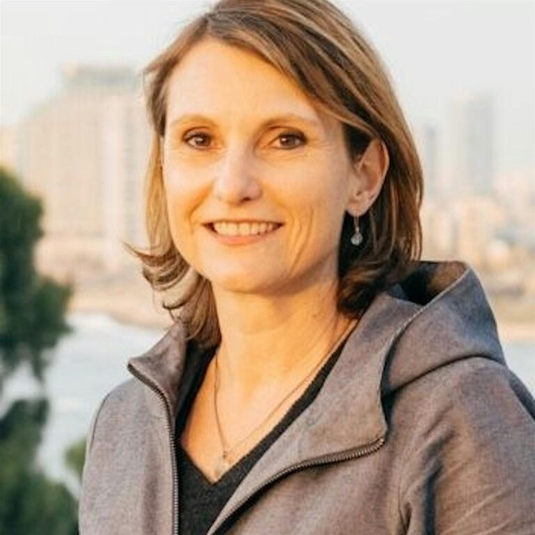 Jakob Hein e seu novo romance que explora o absurdo da DDR