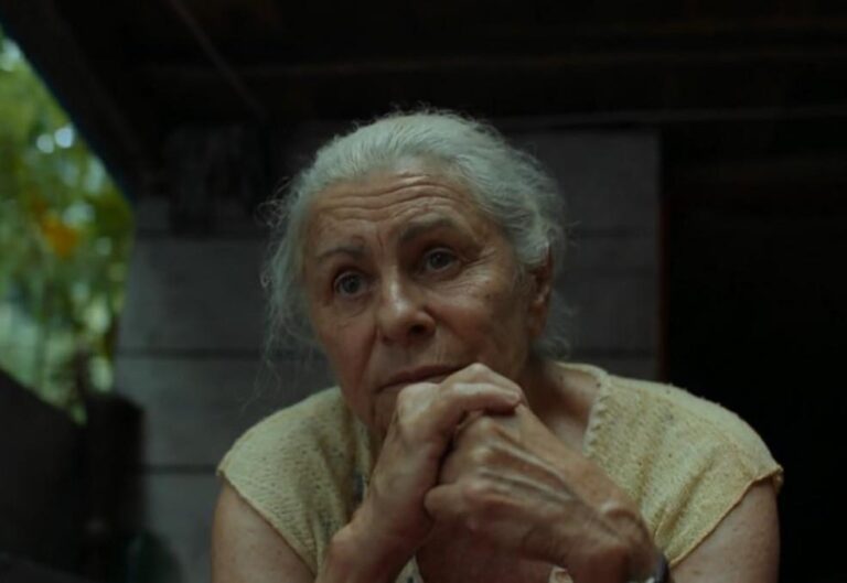 Filme brasileiro “O Último Azul” conquista Urso de Prata no Festival de Berlim