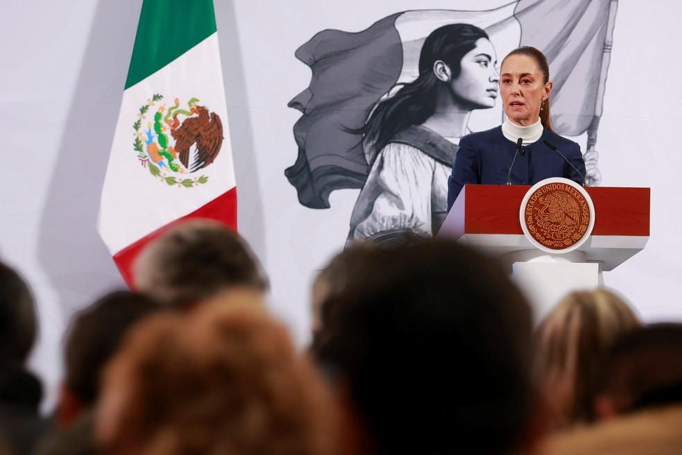 Claudia Sheinbaum, presidente do México, anuncia acordo com Donald Trump para pausar tarifas por um mês