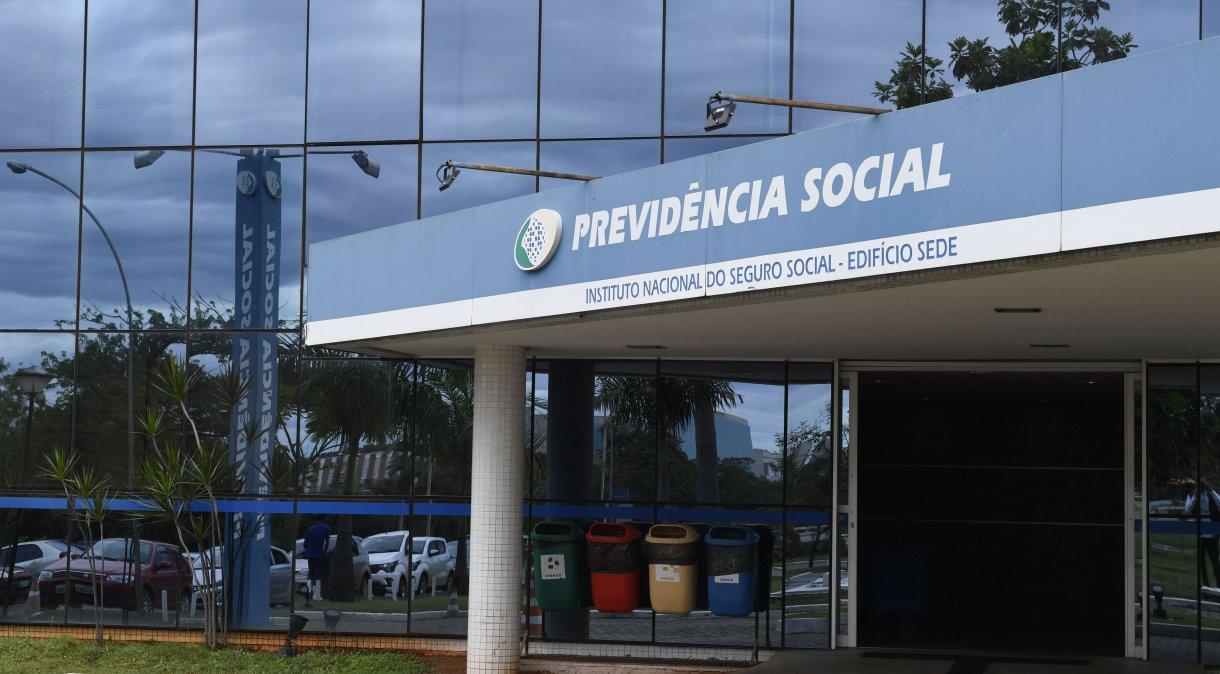 Fachada da sede do INSS, em Brasília.