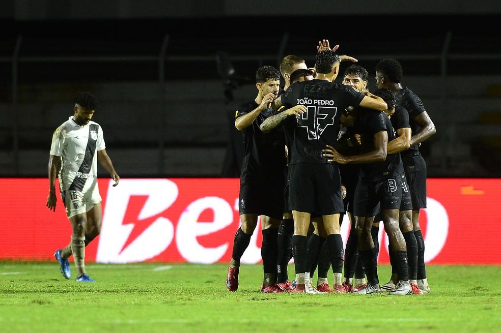 Corinthians vive situação confortável no Paulistão de 2025 — Foto: Marcos Ribolli