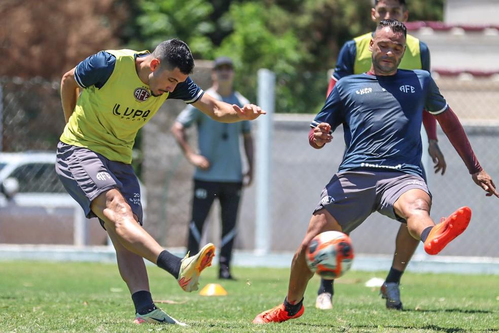 Vitor Barreto é desfalque da Ferroviária
