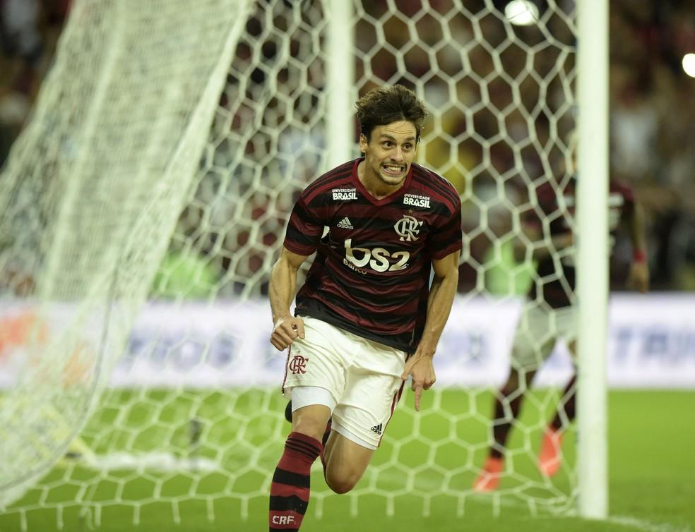 Rodrigo Caio negocia com Athletic para sequência da temporada 2025