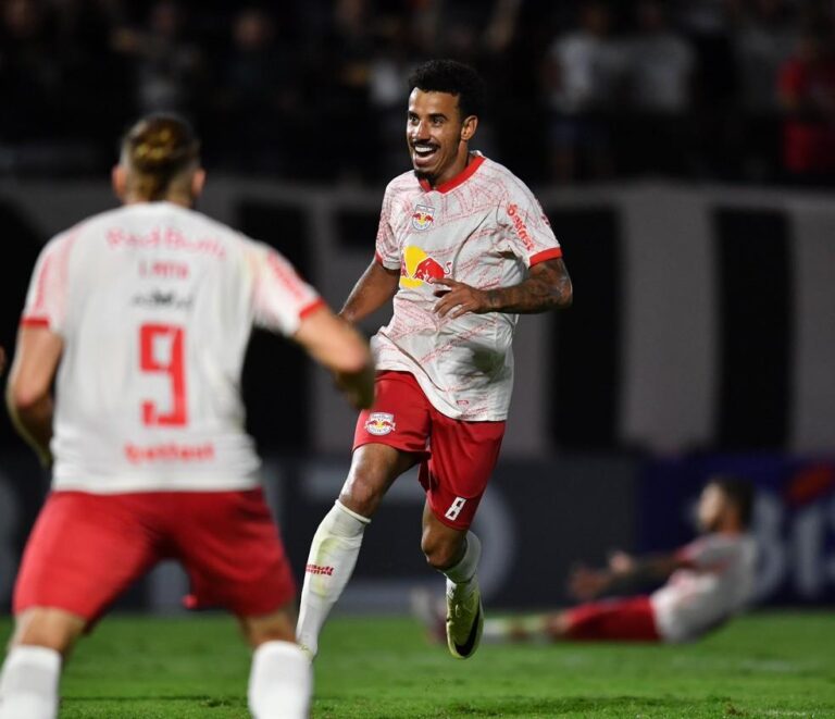 Palmeiras Realiza Mudanças em Negociação e Confirma Chegada de Lucas Evangelista