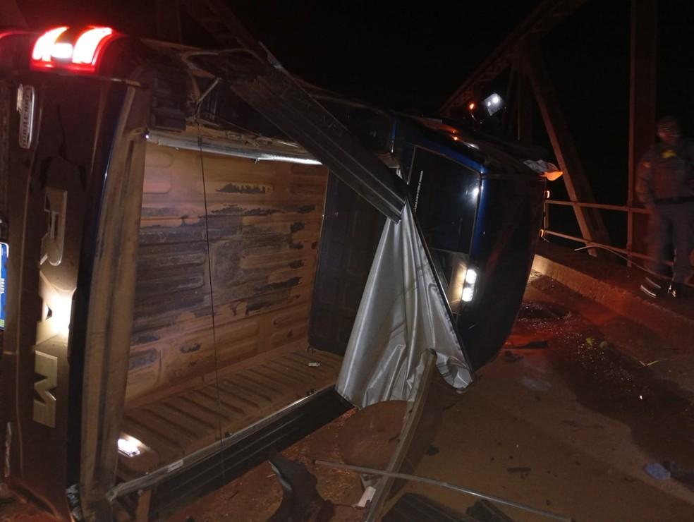 Cantor Baitaca sofreu acidente de carro