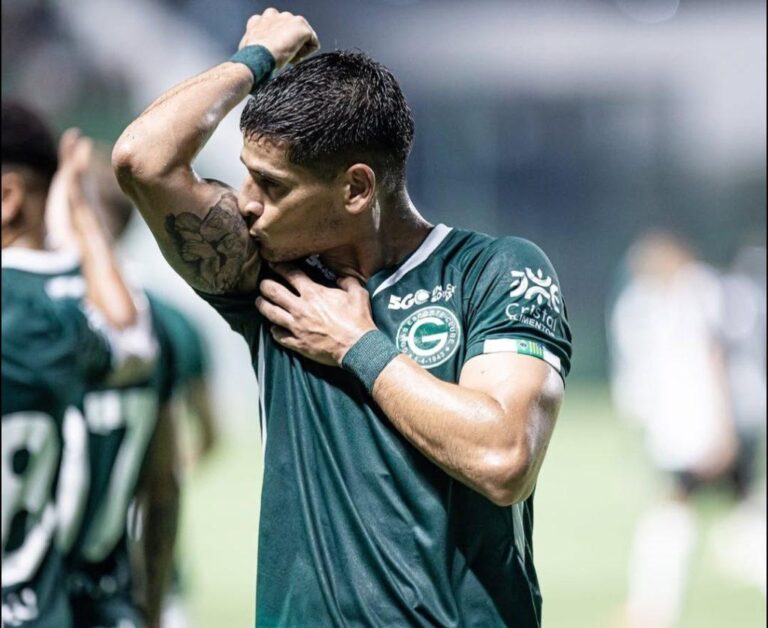 Goiás Empata Contra Goianésia e Enfrenta Crises em Campo e na Diretoria