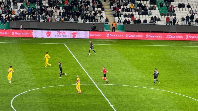 Konyaspor Briga pela Vitória em Partida Importante da Ziraat Türkiye Kupası