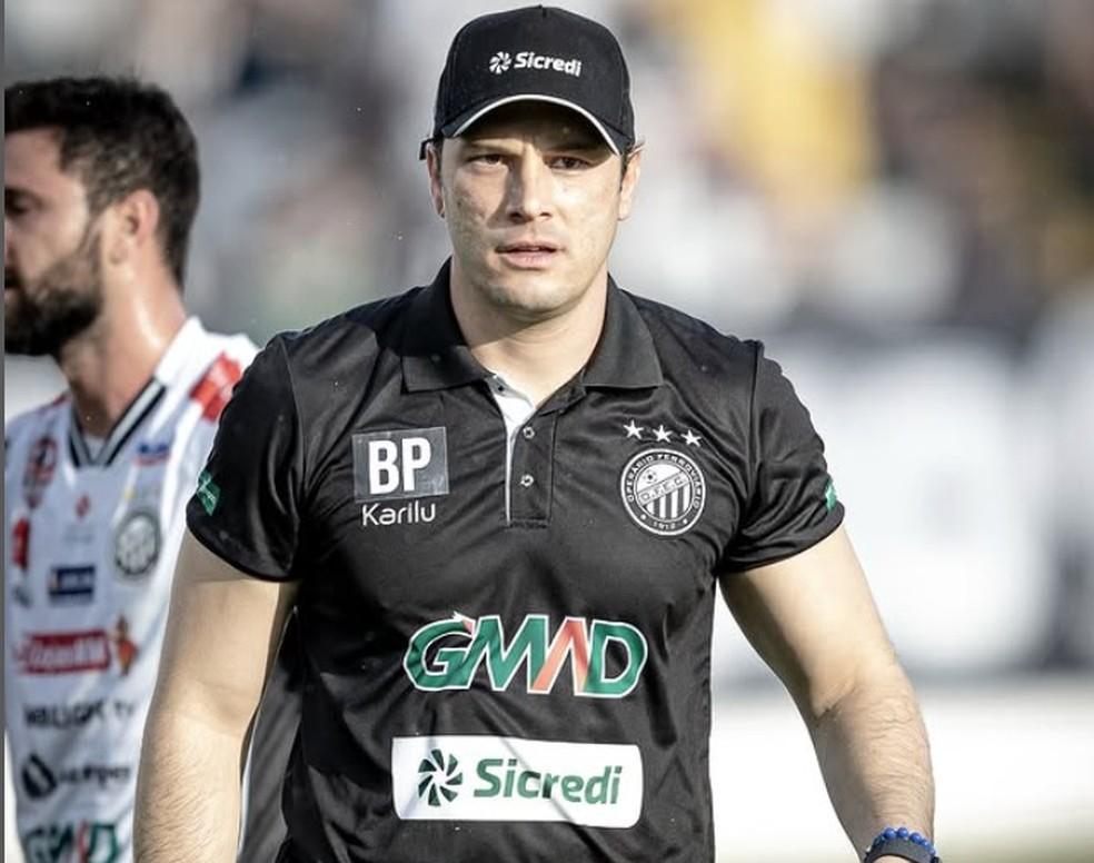 Bruno Pivetti, técnico do Operário-PR