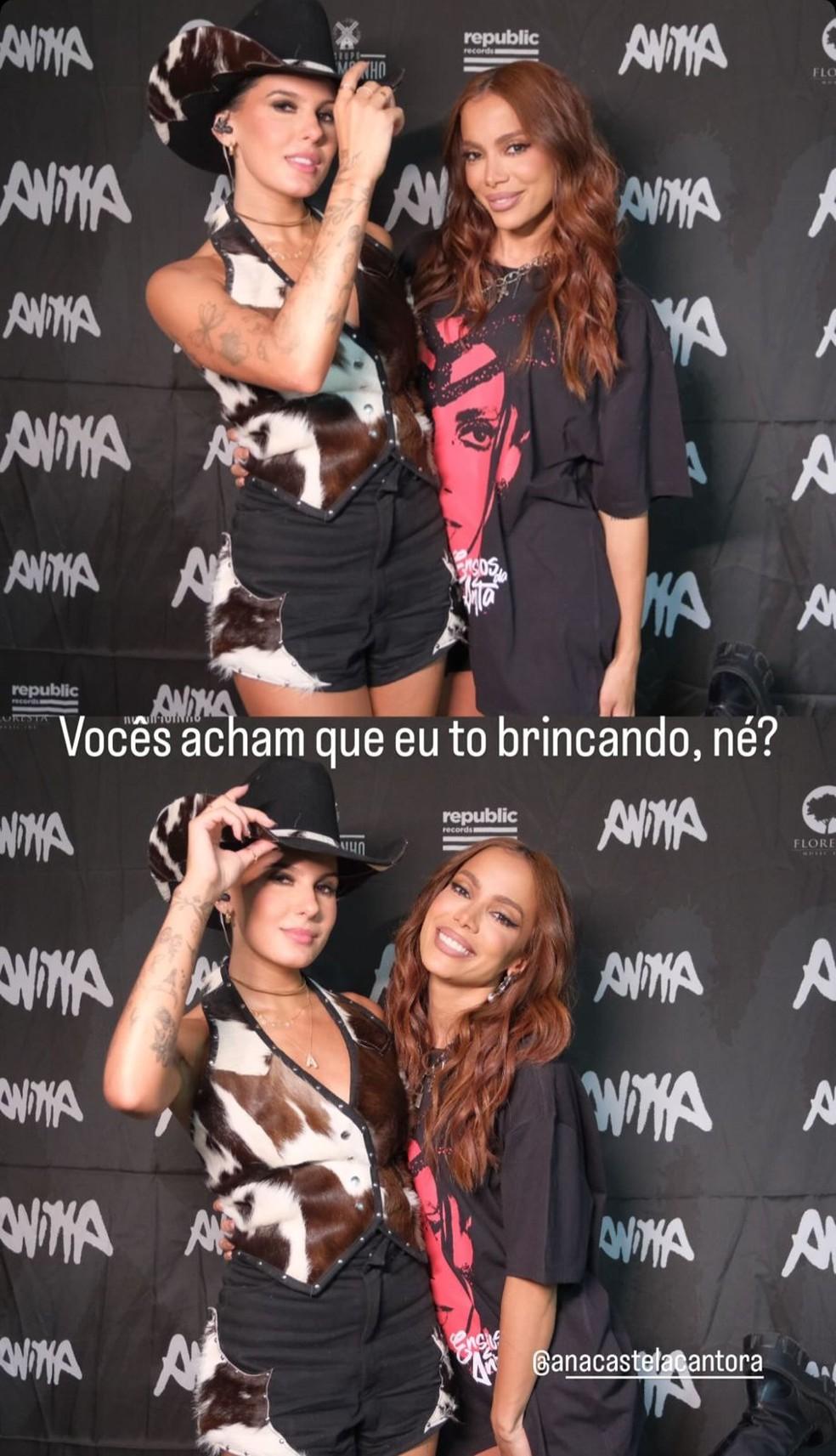 Anitta posa com Ana Castela