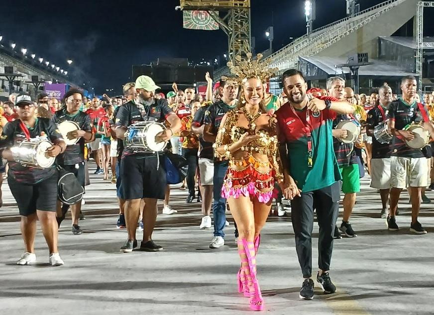 Ensaio da bateria da Grande Rio